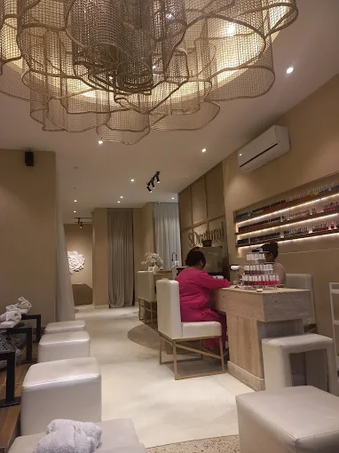 SOHO Salon — interior